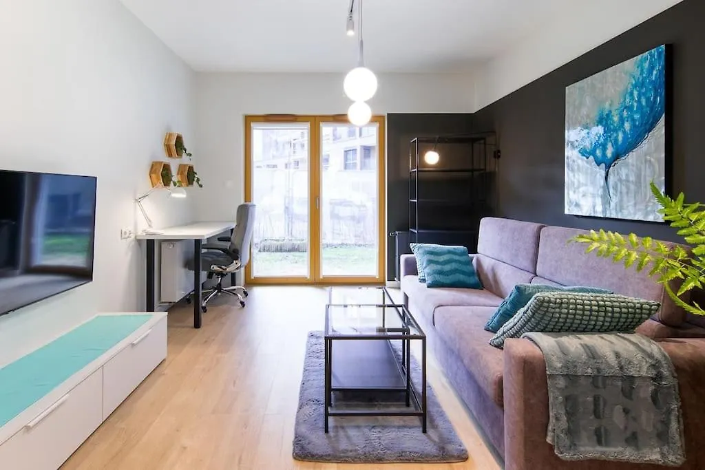 Modern Apt Next To Train Station Krakow 0*,